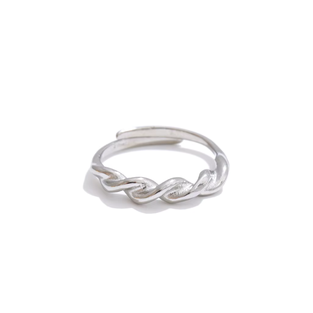 NOEMI RING